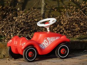 800px-Big_bobby_car_rot